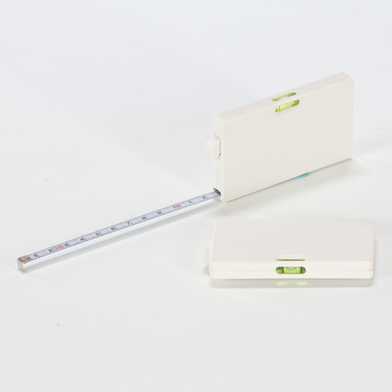 水平器付メジャー（2m）